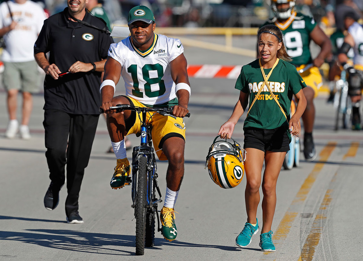2016-0726-Green-Bay-Packers-training-camp-Randall-Cobb.jpg